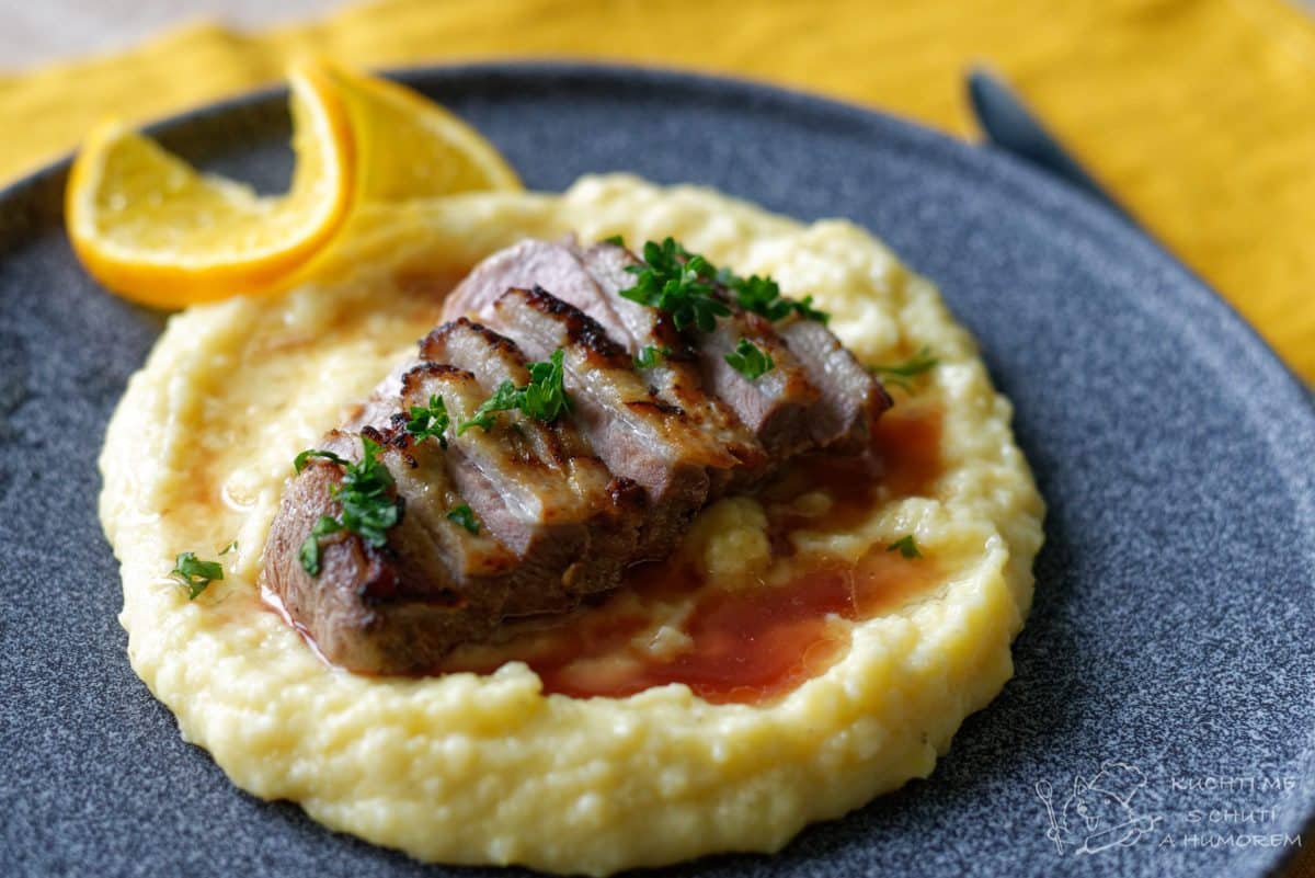 Hlavní fotka k receptu Kachní prsíčka na pomerančích