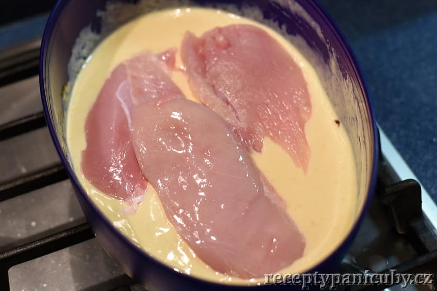 Kuřecí prsa v jogurtové marinádě - dobře naložené prso