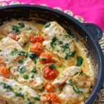 Kuřecí prsa v bazalkovo-rajčatové omáčce