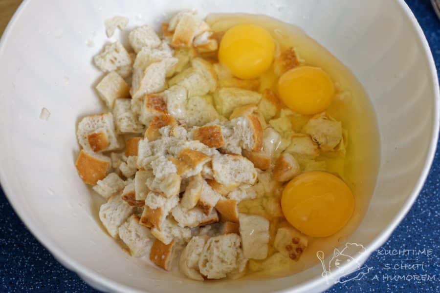 Kuře s nádivkou z medvědího česneku - přidáme vajíčka