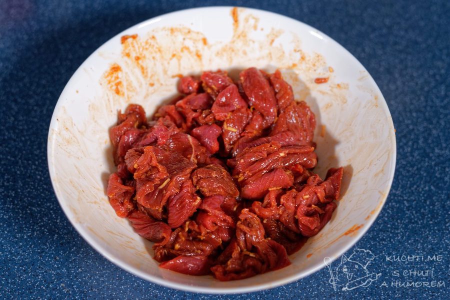 Domácí sušené maso jerky - marinujeme alespoň 12 hodin