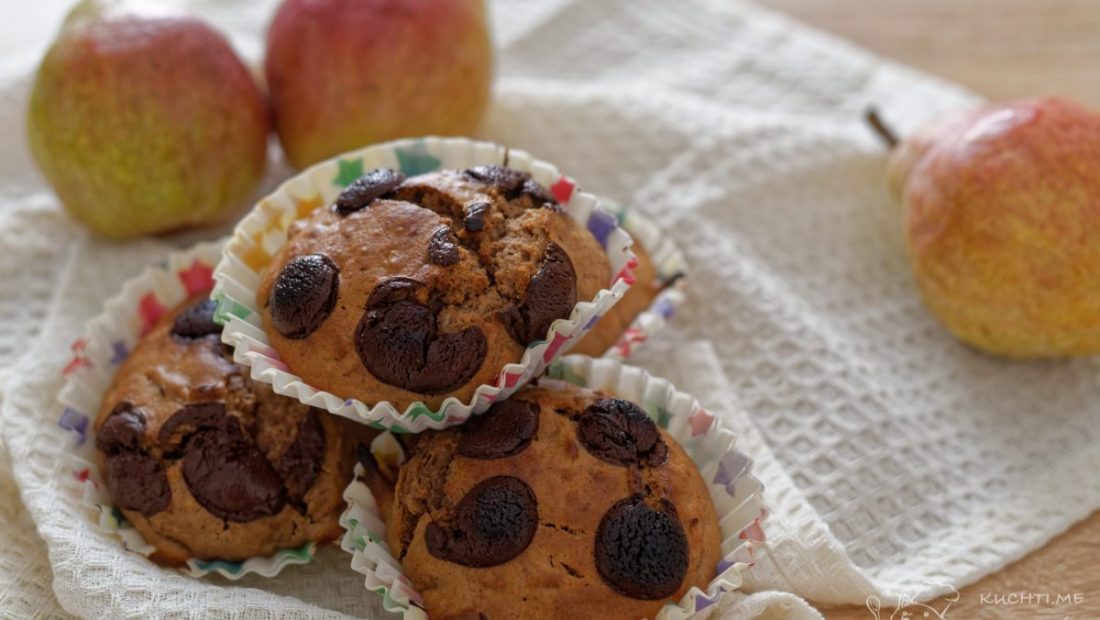 Hruškové muffiny s čokoládovými pecičkami - hotová hrušková dobrota