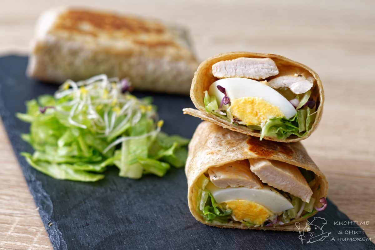 Hlavní fotka k receptu Zapečený plněný wrap s kuřecím masem a vejci