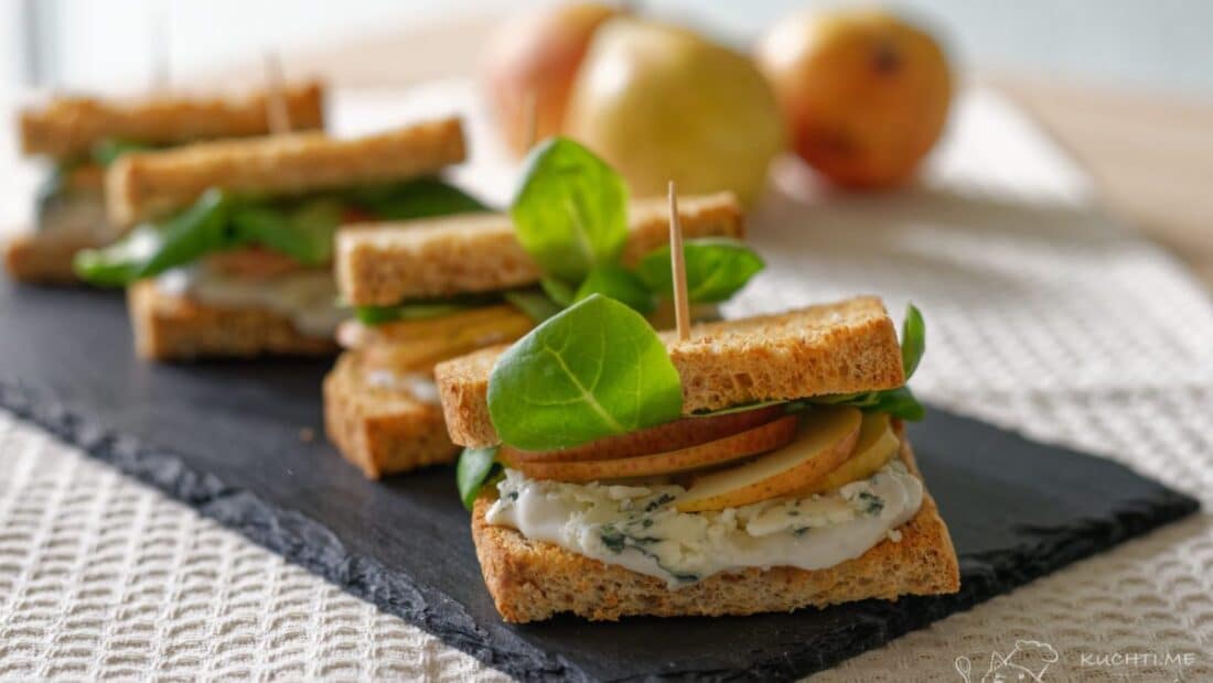 Sendvič s hruškami a sýrem - velmi prosté a lahodné