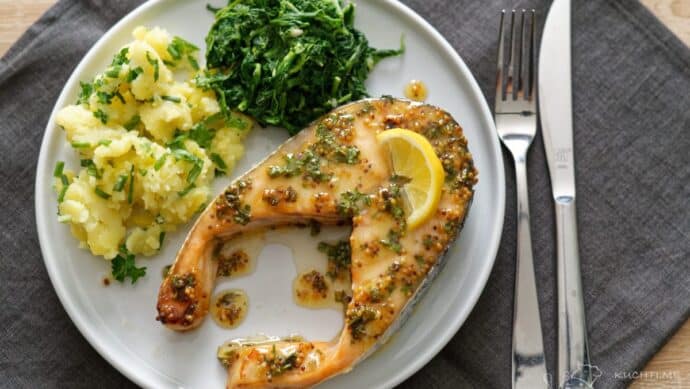 Losos s medovou marinádou – vynikající lahůdka na talíři