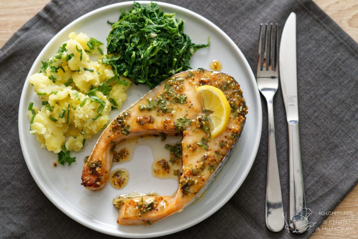 Hlavní fotka k receptu Losos s medovou marinádou, kterého připravíte během chvilky