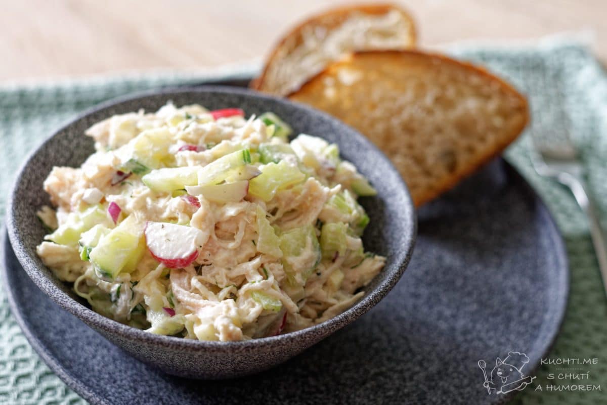 Hlavní fotka k receptu Křupavý kuřecí salát